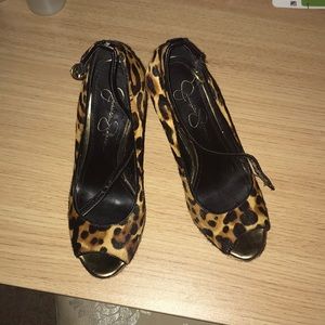 Jessica Simpson size 6 wedges